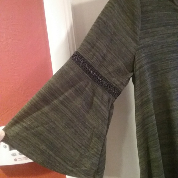 NWT Allie & Rob Olive 1X Top Final Price *Last 1 - Picture 2 of 4